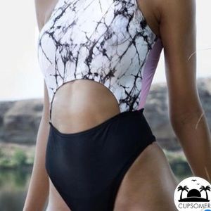 Cupshe marble one piece swimsuit M NWOT